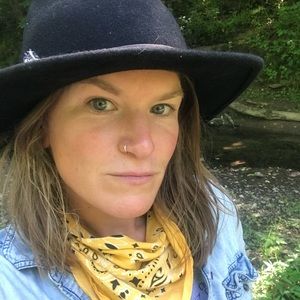 Meet your Posher, Nicole